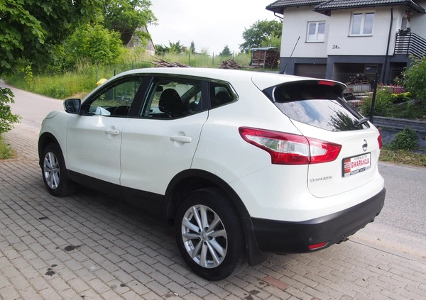 Nissan Qashqai cena 57500 przebieg: 125000, rok produkcji 2015 z Chełmno małe 79